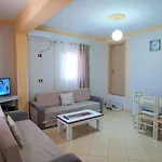 Guximi Apartament *